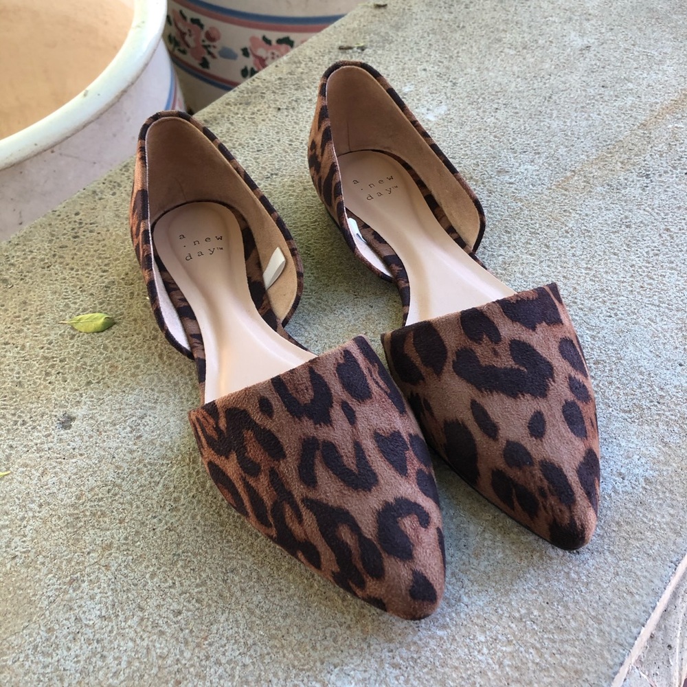 Leopard Print Pointed Flats